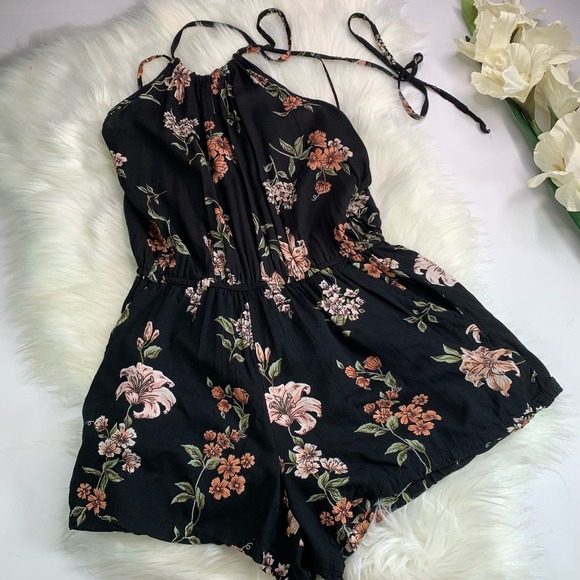 Angie Black Floral Romper Halter size Small Pink Print Sleeveless Spaghetti S - Picture 3 of 10